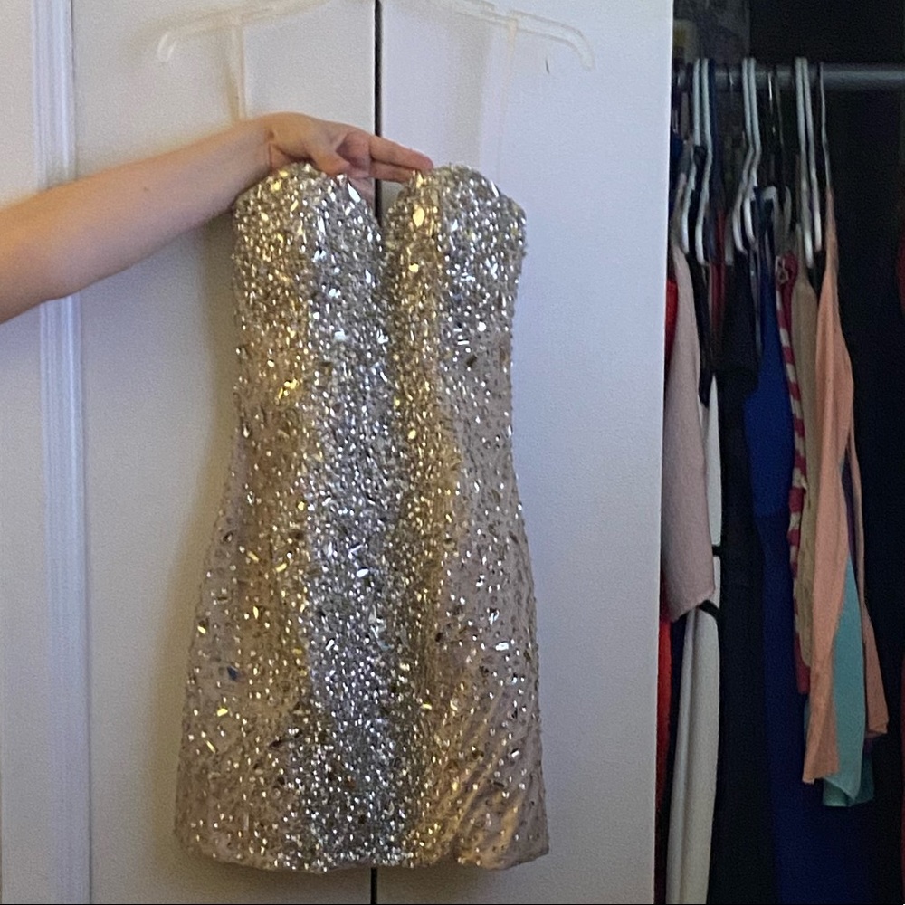BEAUTIFUL gold dress with large and small sequence